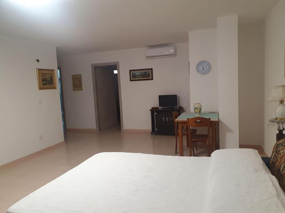 Casa Vacanza Nonna Lina Rosolini Exterior photo